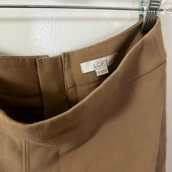 LOFT Tan A-Line Mini Skirt - Size 0 - Excellent Condition - Picture 6 of 6